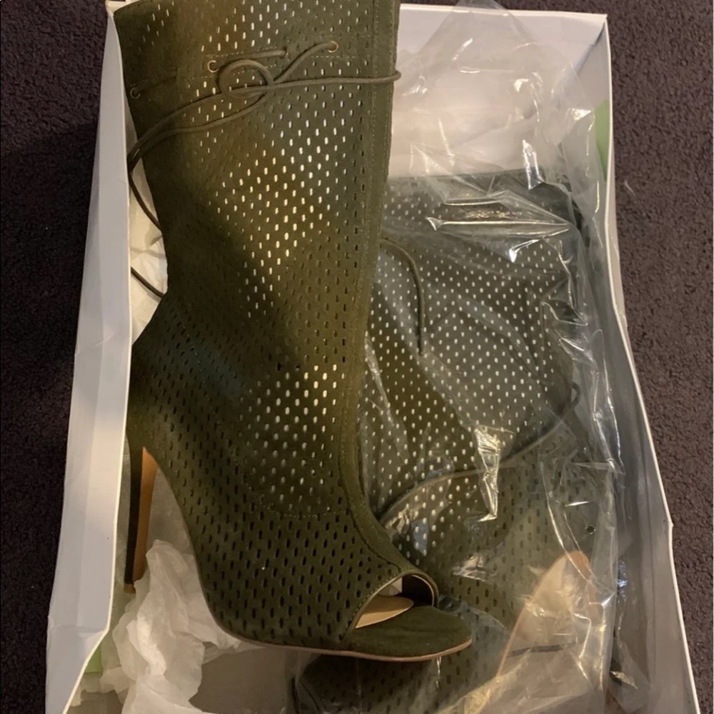 Steve Madden forsaken booties